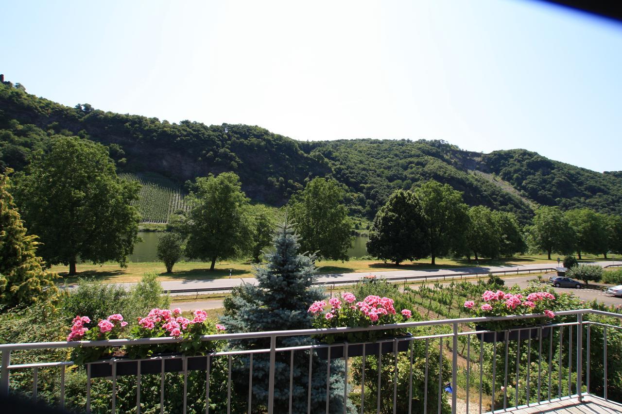 Weingut Bernd Hermes Krov Exterior photo