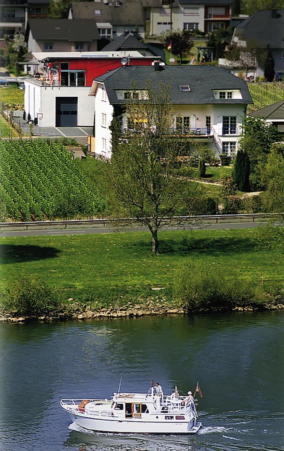 Weingut Bernd Hermes Krov Exterior photo